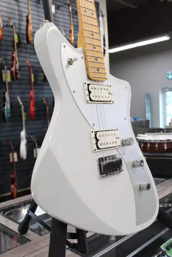 Fender - American Ultra II Meteora, Maple Fingerboard - Avalanche 2